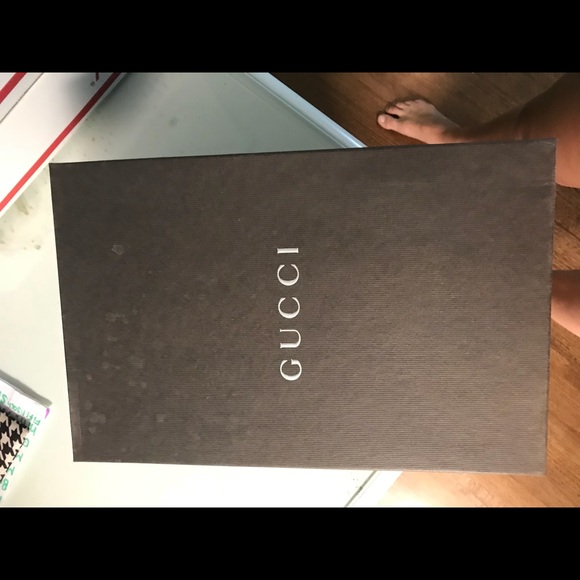 gucci shoes WORN ONCE - Picture 5 of 8